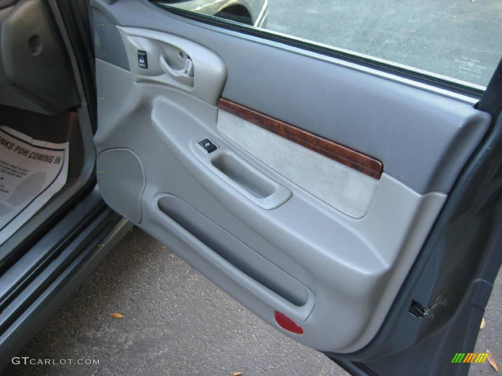 2004 Impala LS - Medium Gray Metallic / Medium Gray photo #15