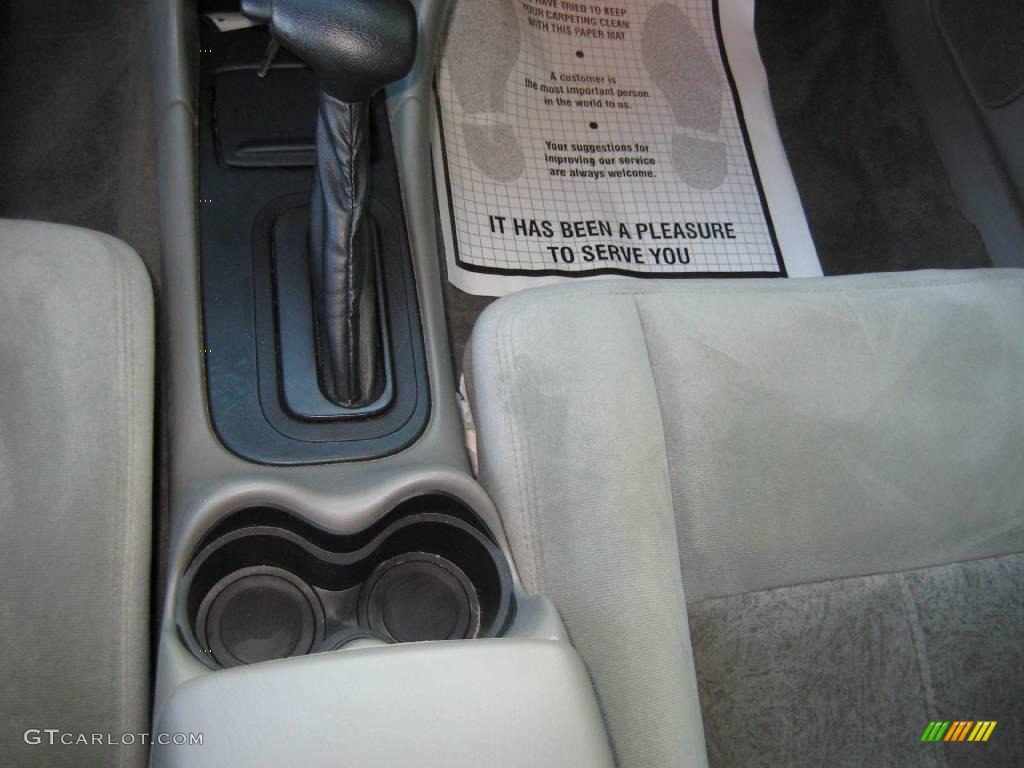 2004 Impala LS - Medium Gray Metallic / Medium Gray photo #19