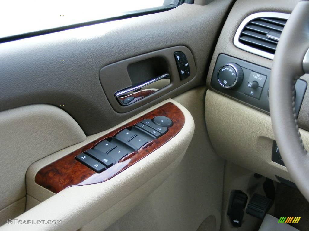 2009 Silverado 1500 LTZ Crew Cab 4x4 - Summit White / Light Cashmere photo #3