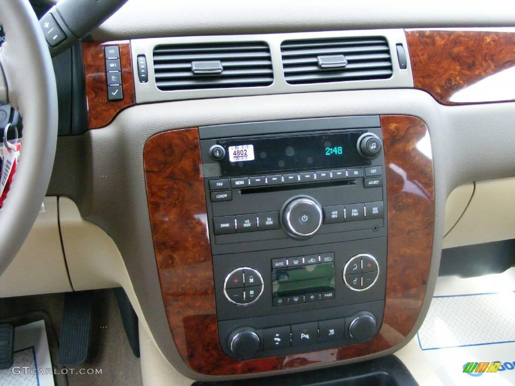2009 Silverado 1500 LTZ Crew Cab 4x4 - Summit White / Light Cashmere photo #5
