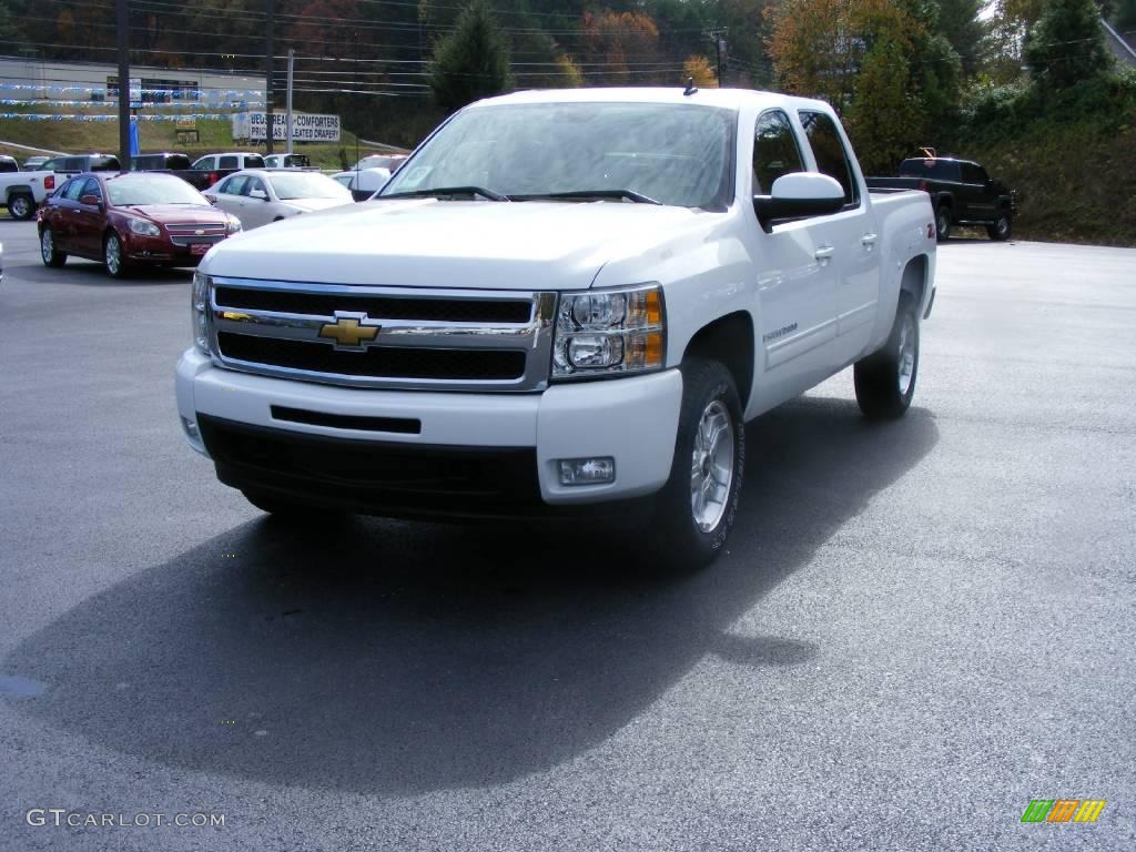 2009 Silverado 1500 LTZ Crew Cab 4x4 - Summit White / Light Cashmere photo #10