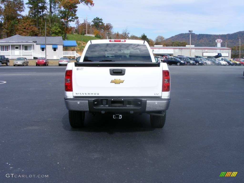 2009 Silverado 1500 LTZ Crew Cab 4x4 - Summit White / Light Cashmere photo #13