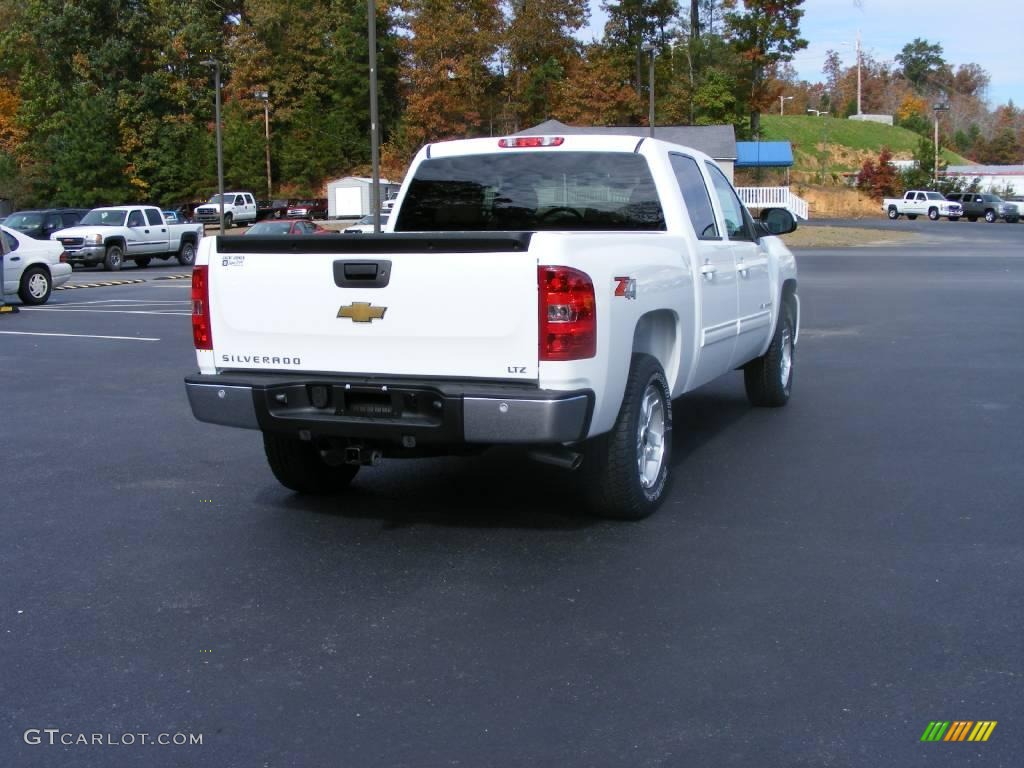 2009 Silverado 1500 LTZ Crew Cab 4x4 - Summit White / Light Cashmere photo #14