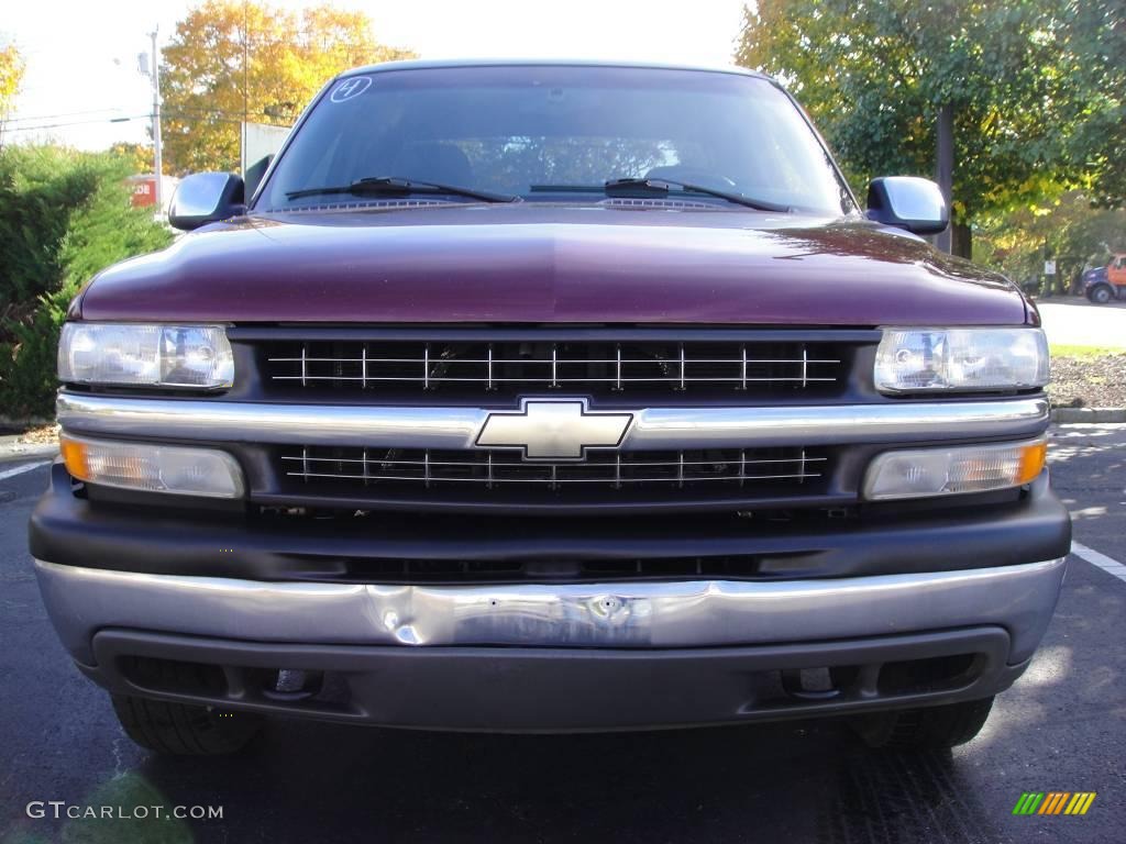 2002 Silverado 1500 LS Extended Cab 4x4 - Dark Carmine Red Metallic / Graphite Gray photo #2