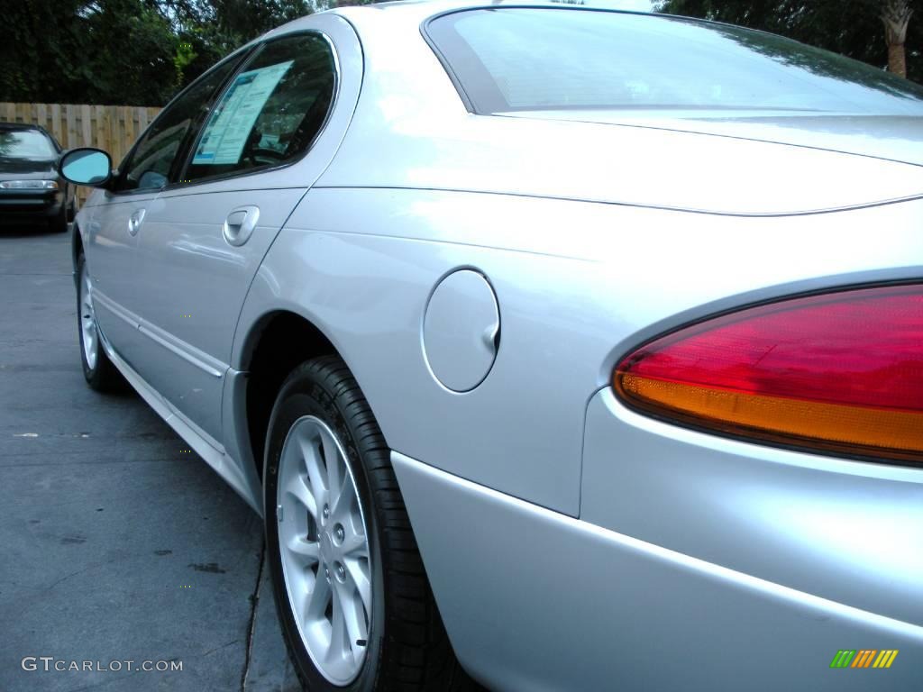 2000 LHS  - Bright Silver Metallic / Agate photo #13