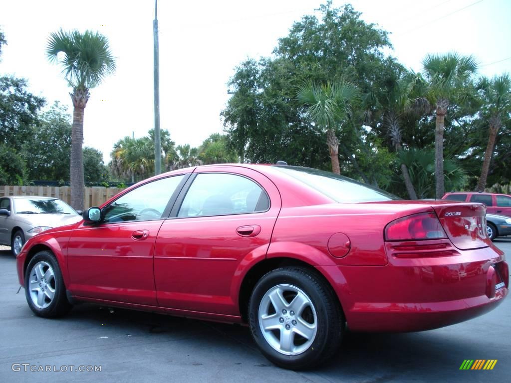 2003 Stratus SXT Sedan - Inferno Red Pearl / Dark Slate Gray photo #7