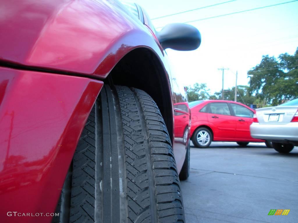 2003 Stratus SXT Sedan - Inferno Red Pearl / Dark Slate Gray photo #11