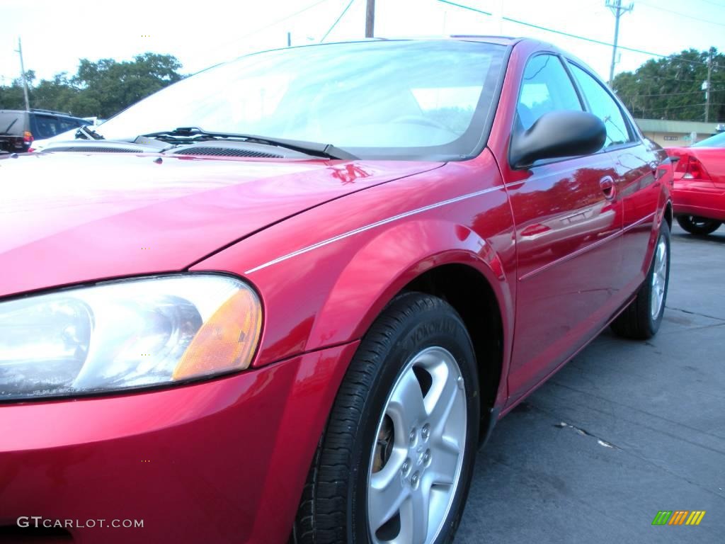 2003 Stratus SXT Sedan - Inferno Red Pearl / Dark Slate Gray photo #12