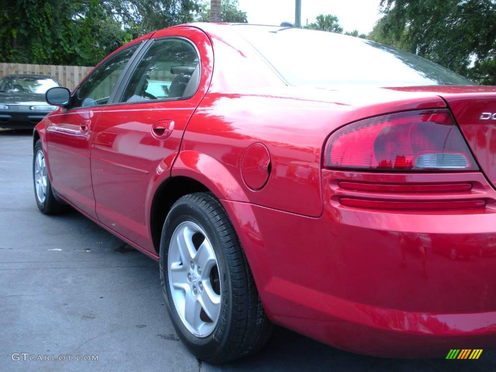 2003 Stratus SXT Sedan - Inferno Red Pearl / Dark Slate Gray photo #13