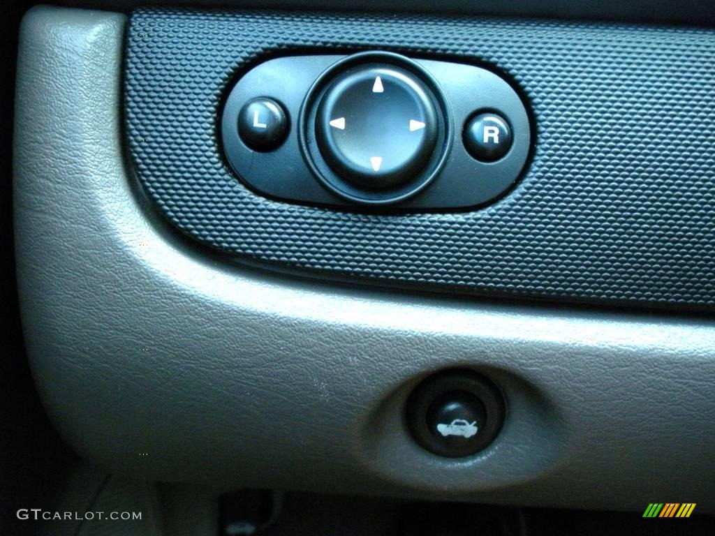 2003 Stratus SXT Sedan - Inferno Red Pearl / Dark Slate Gray photo #28