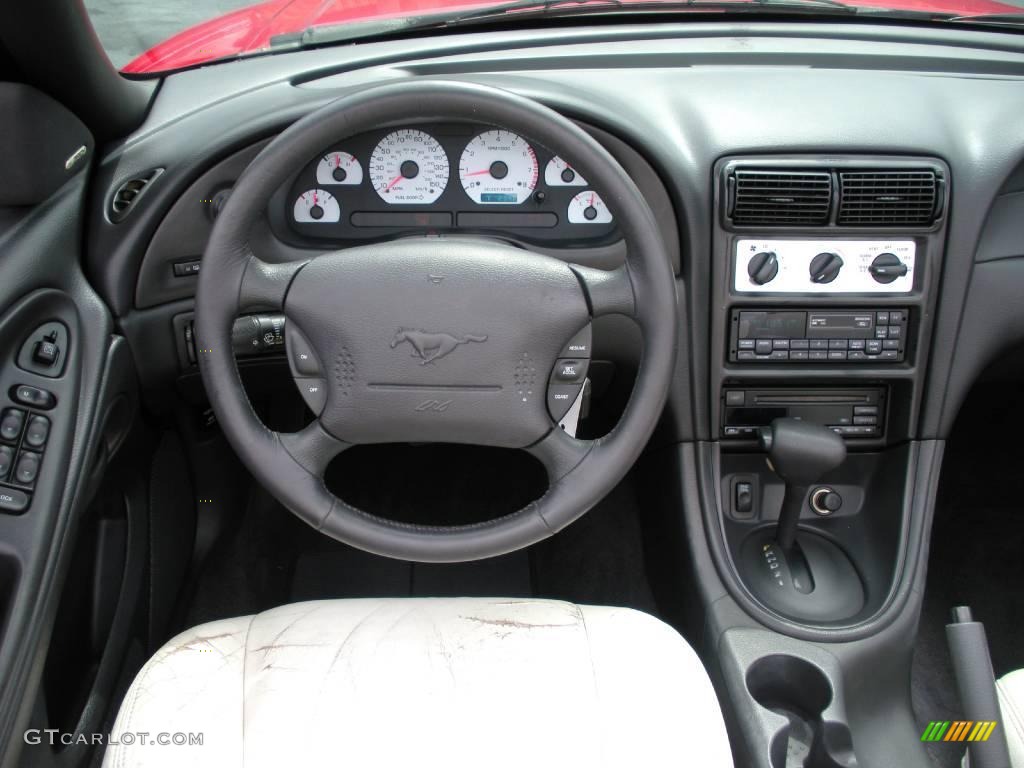 1999 Mustang GT Convertible - Rio Red / Oxford White photo #31