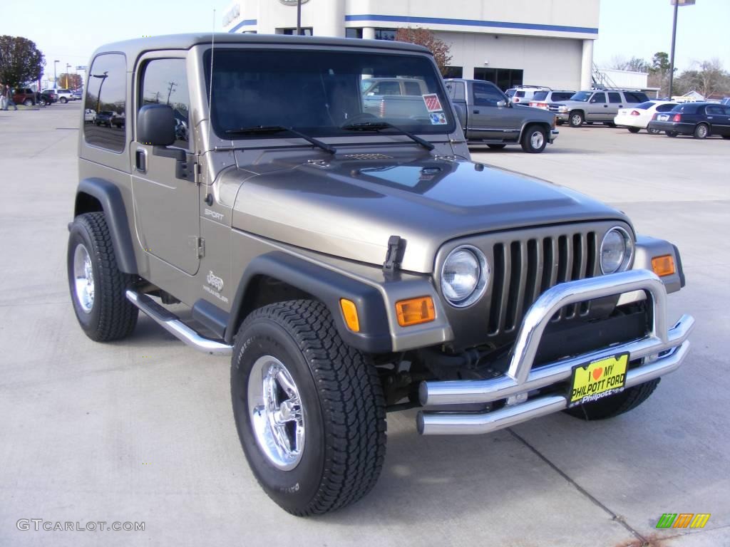 2004 Wrangler Sport 4x4 - Light Khaki Metallic / Khaki photo #4