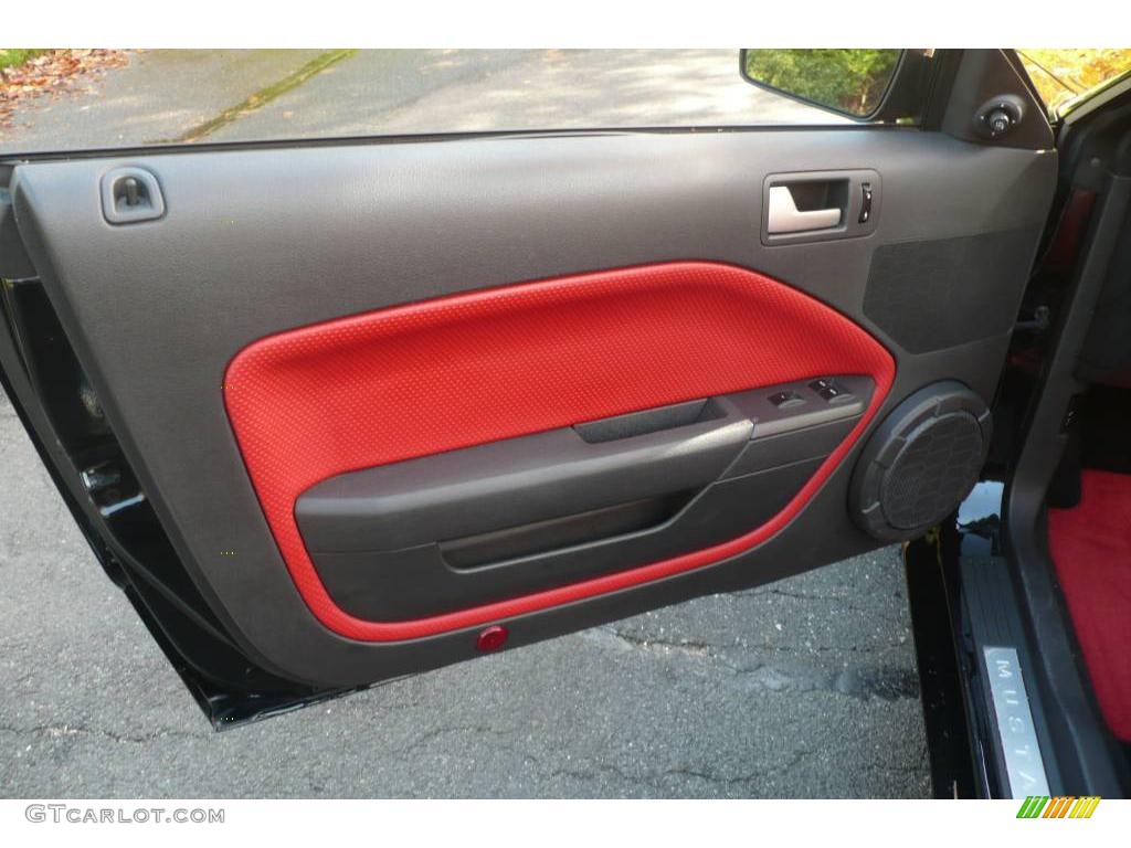 2006 Mustang GT Premium Convertible - Black / Red/Dark Charcoal photo #13