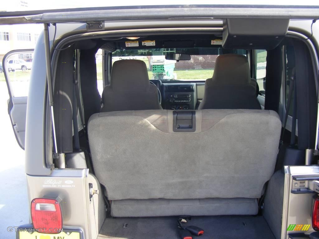 2004 Wrangler Sport 4x4 - Light Khaki Metallic / Khaki photo #28