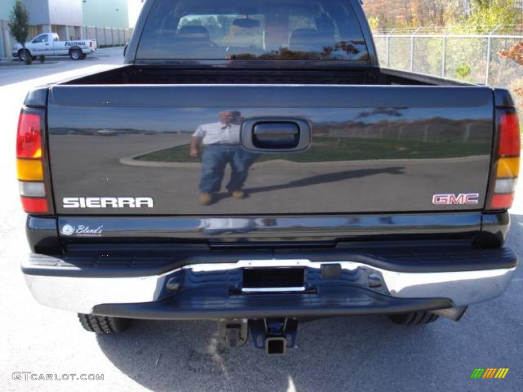 2005 Sierra 2500HD SLE Extended Cab 4x4 - Carbon Metallic / Dark Pewter photo #10