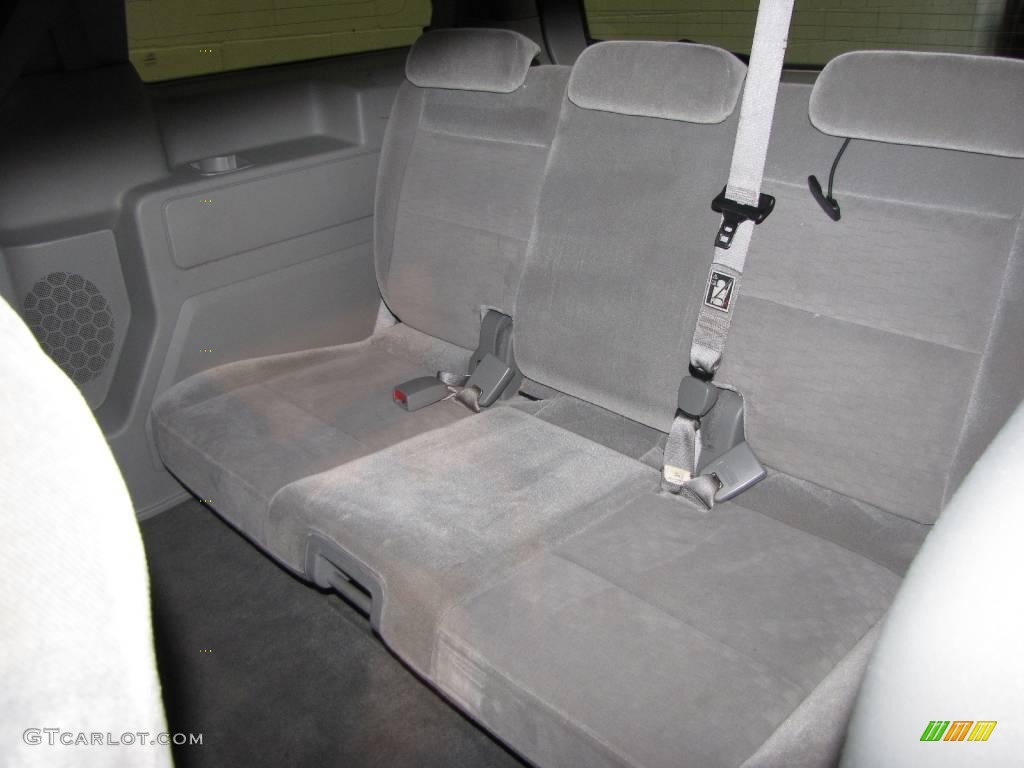 2005 Freestar SE - Silver Birch Metallic / Flint Grey photo #37