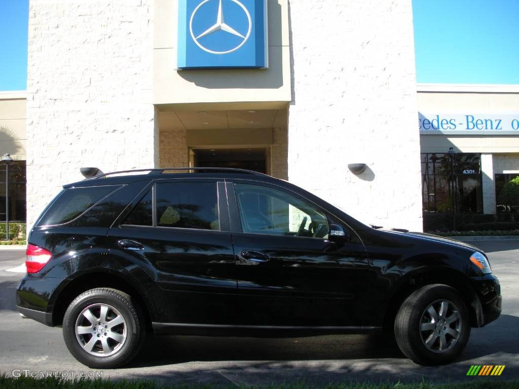 2007 ML 350 4Matic - Obsidian Black Metallic / Macadamia photo #5