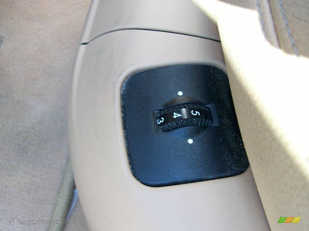 2003 CL 500 - Alabaster White / Java Beige photo #32