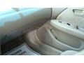 2001 Super White Toyota Camry LE  photo #15