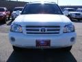 Super White - Highlander V6 4WD Photo No. 8