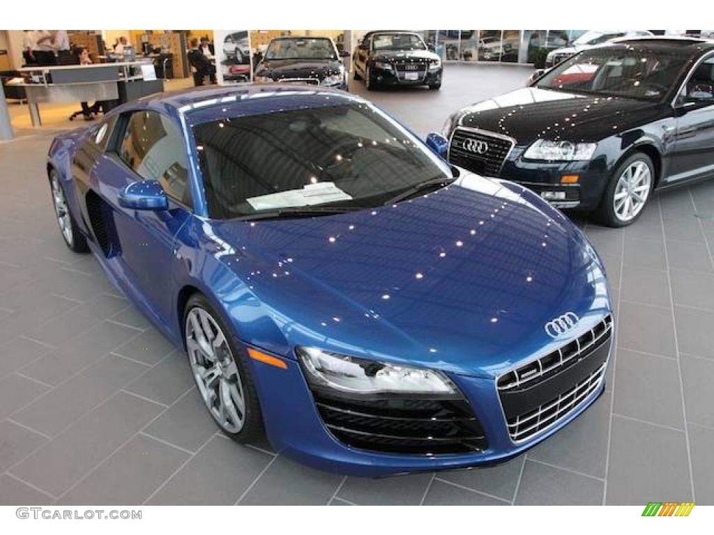 2010 R8 5.2 FSI quattro - Sepang Blue Pearl Effect / Fine Nappa Black Leather photo #2