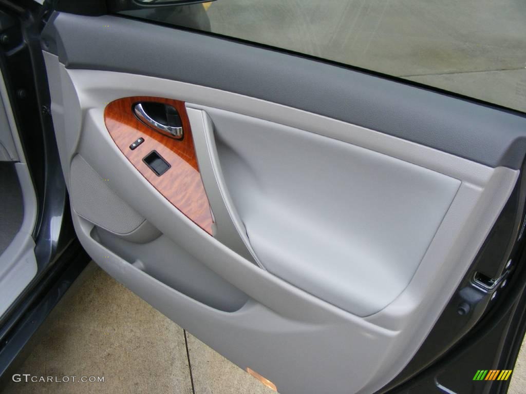 2008 Camry XLE - Magnetic Gray Metallic / Ash photo #27