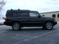 Black - Commander 4x4 Photo No. 8