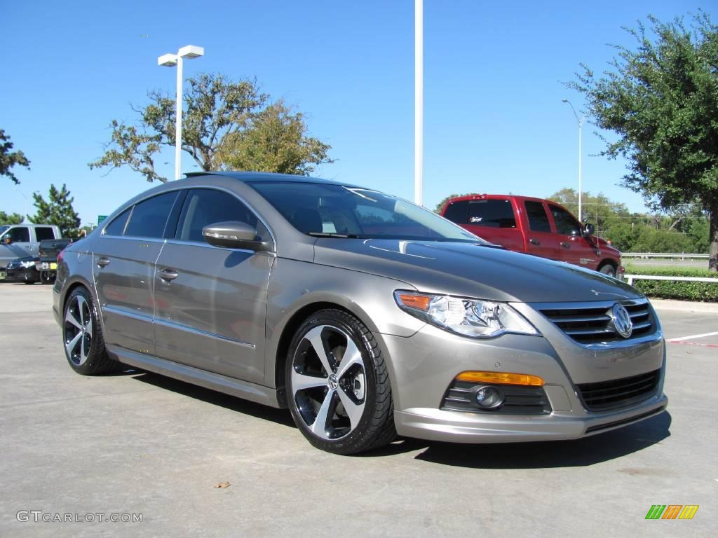 2010 CC Luxury - Light Brown Metallic / Cornsilk Beige Two Tone photo #7