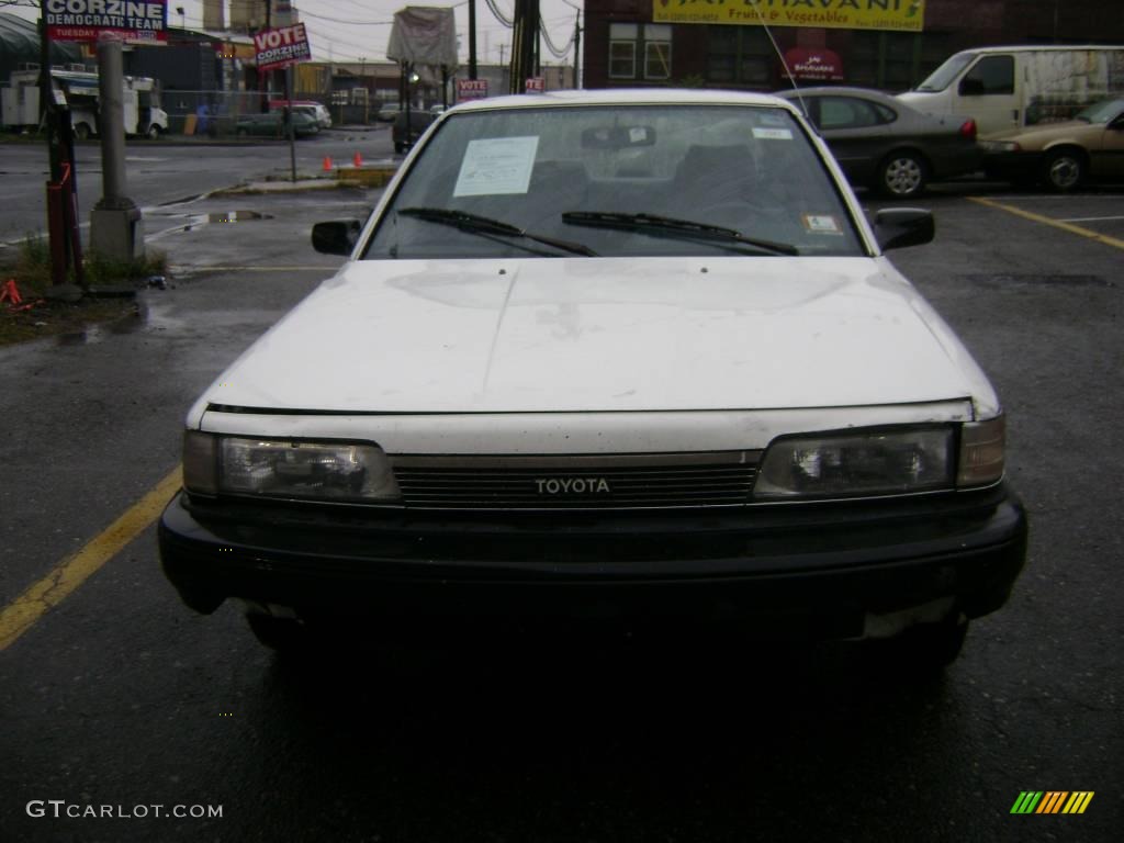 1990 Camry Deluxe Sedan - Super White / Gray photo #3