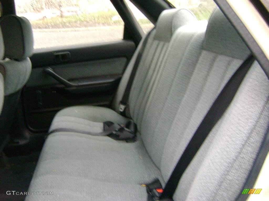 1990 Camry Deluxe Sedan - Super White / Gray photo #6