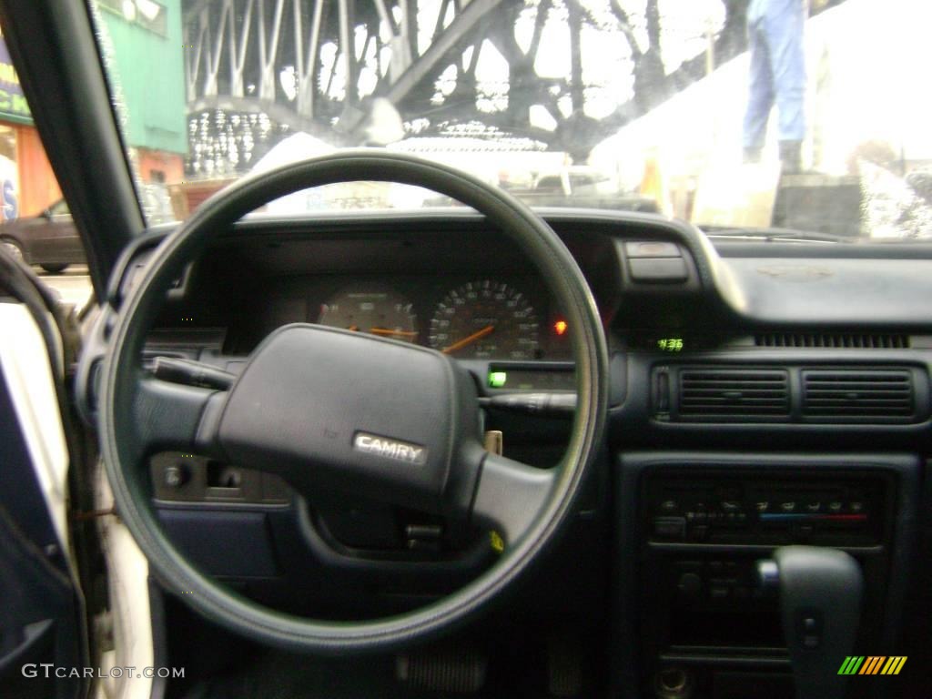 1990 Camry Deluxe Sedan - Super White / Gray photo #7