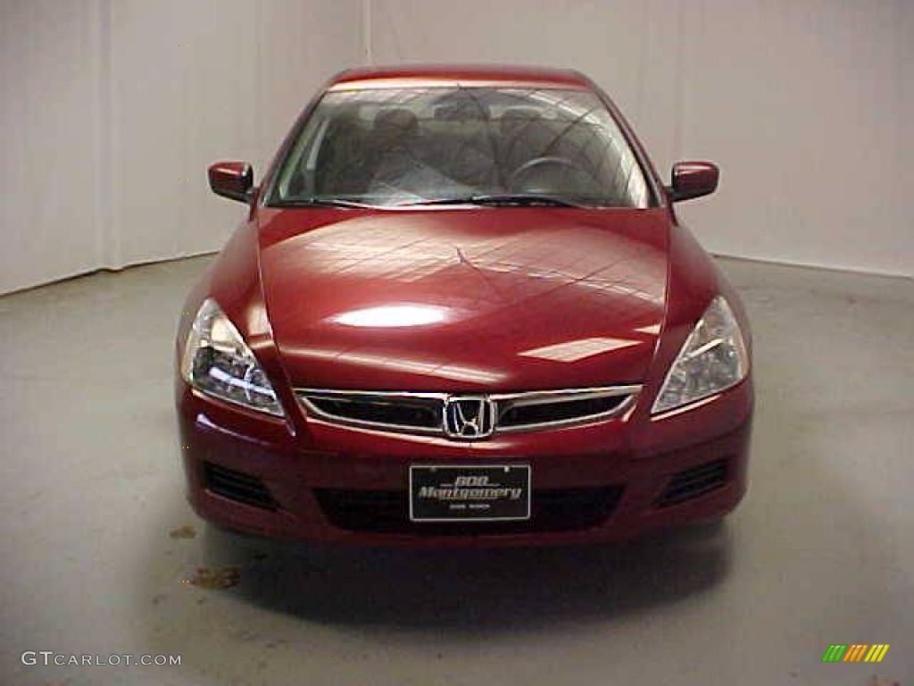 2007 Accord SE Sedan - Moroccan Red Pearl / Gray photo #2