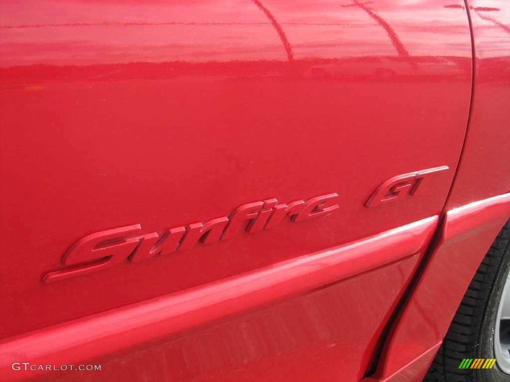 1997 Sunfire GT Coupe - Bright Red / Graphite photo #16