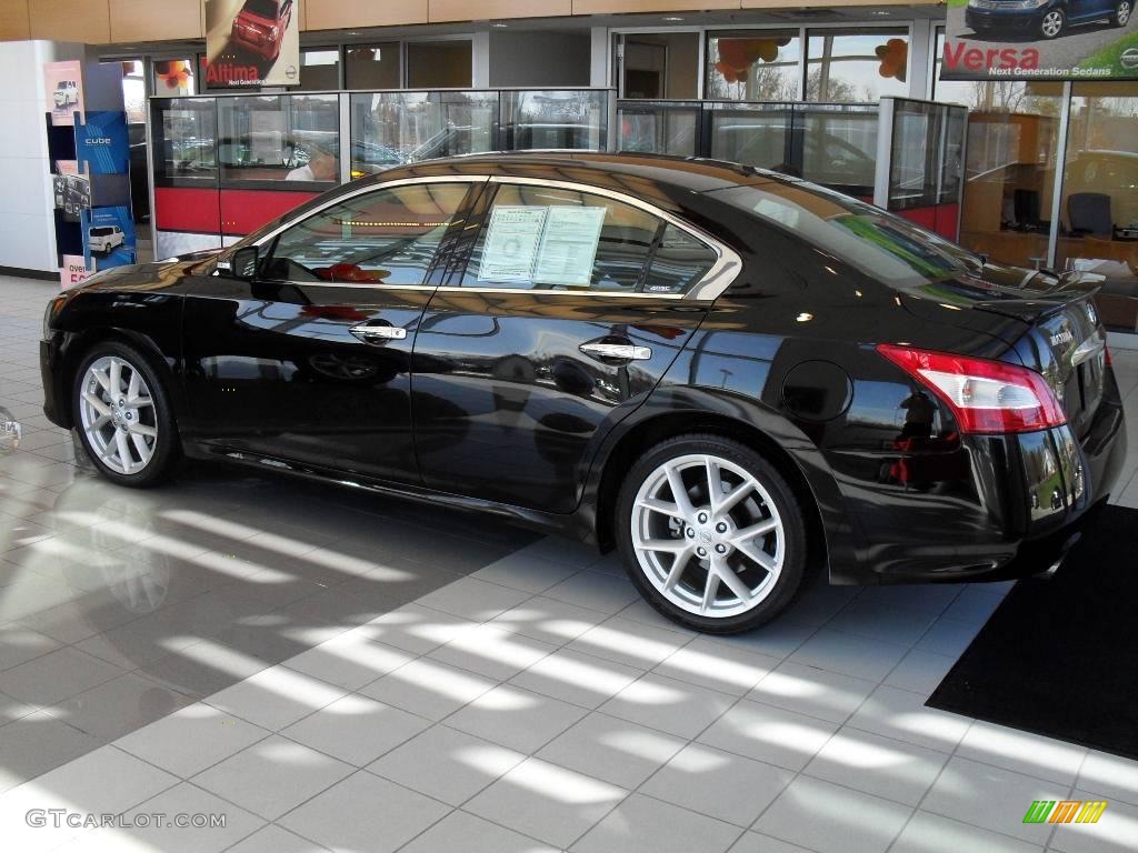 2009 Maxima 3.5 SV - Super Black / Charcoal photo #2