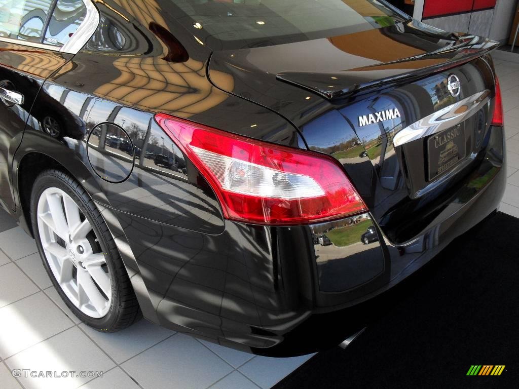 2009 Maxima 3.5 SV - Super Black / Charcoal photo #9