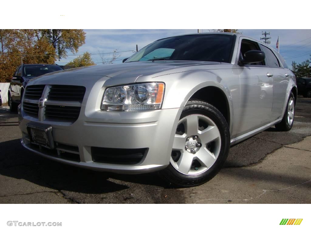 Bright Silver Metallic Dodge Magnum