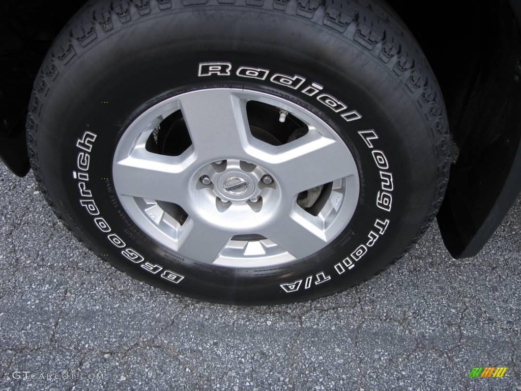2006 Frontier SE Crew Cab 4x4 - Super Black / Steel photo #17