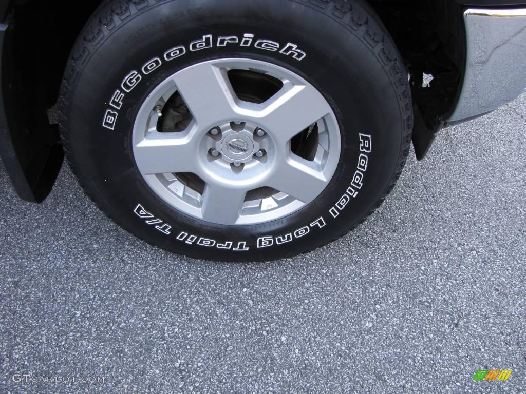 2006 Frontier SE Crew Cab 4x4 - Super Black / Steel photo #20