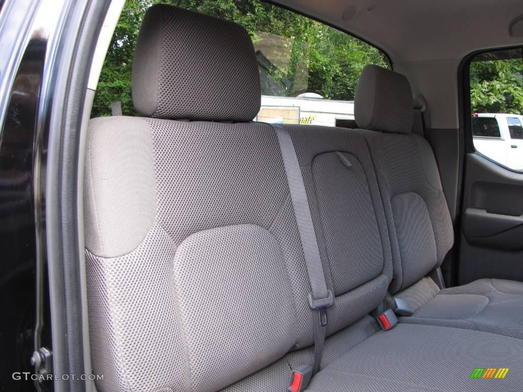 2006 Frontier SE Crew Cab 4x4 - Super Black / Steel photo #33