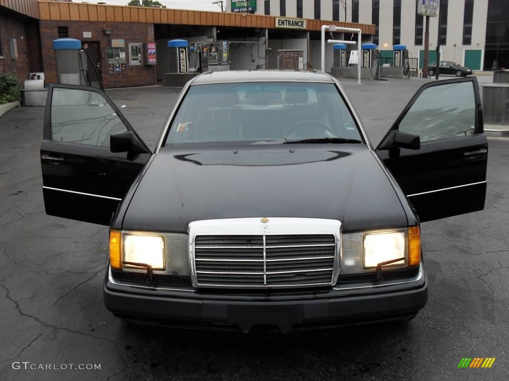 1991 E Class 300 E Sedan - Black / Black photo #1