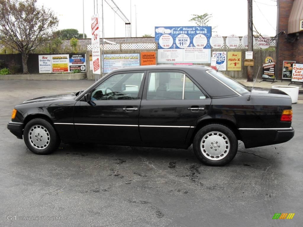 1991 E Class 300 E Sedan - Black / Black photo #6