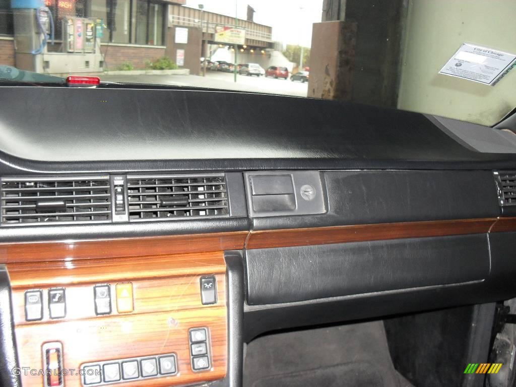 1991 E Class 300 E Sedan - Black / Black photo #13