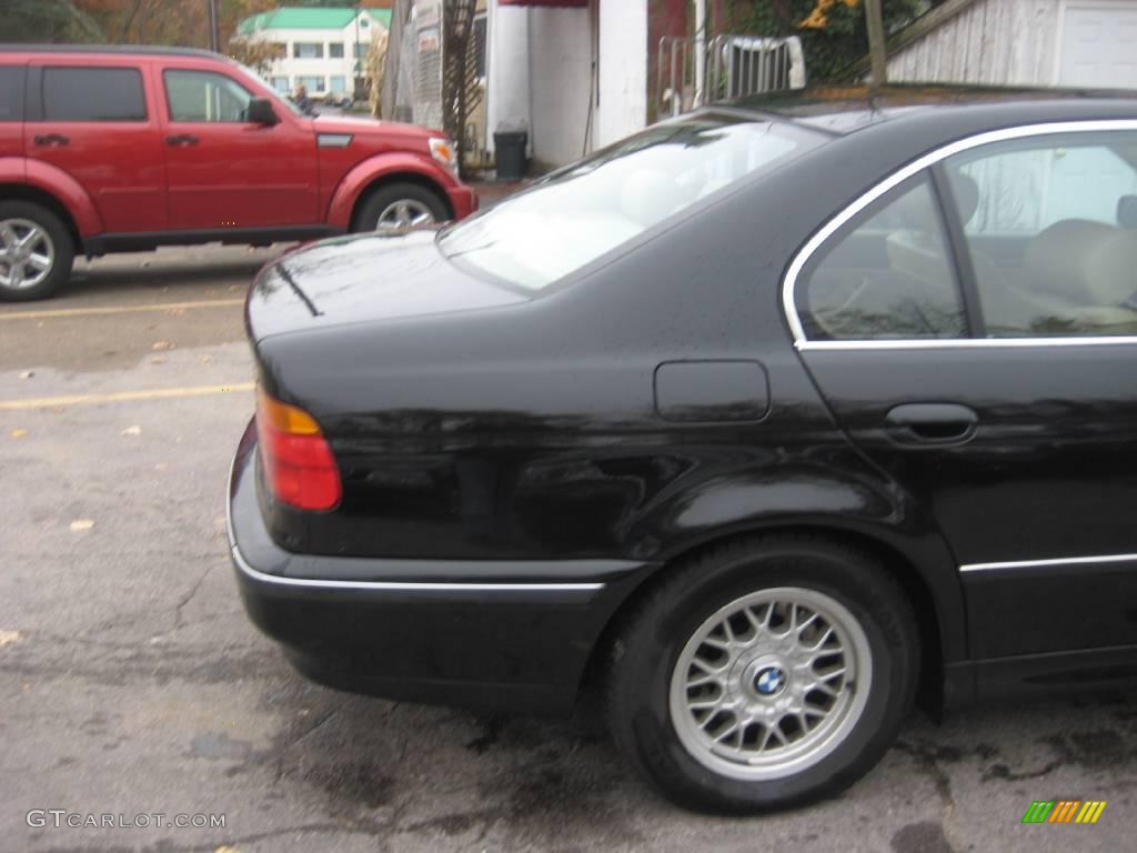 1998 5 Series 528i Sedan - Black II / Beige photo #13