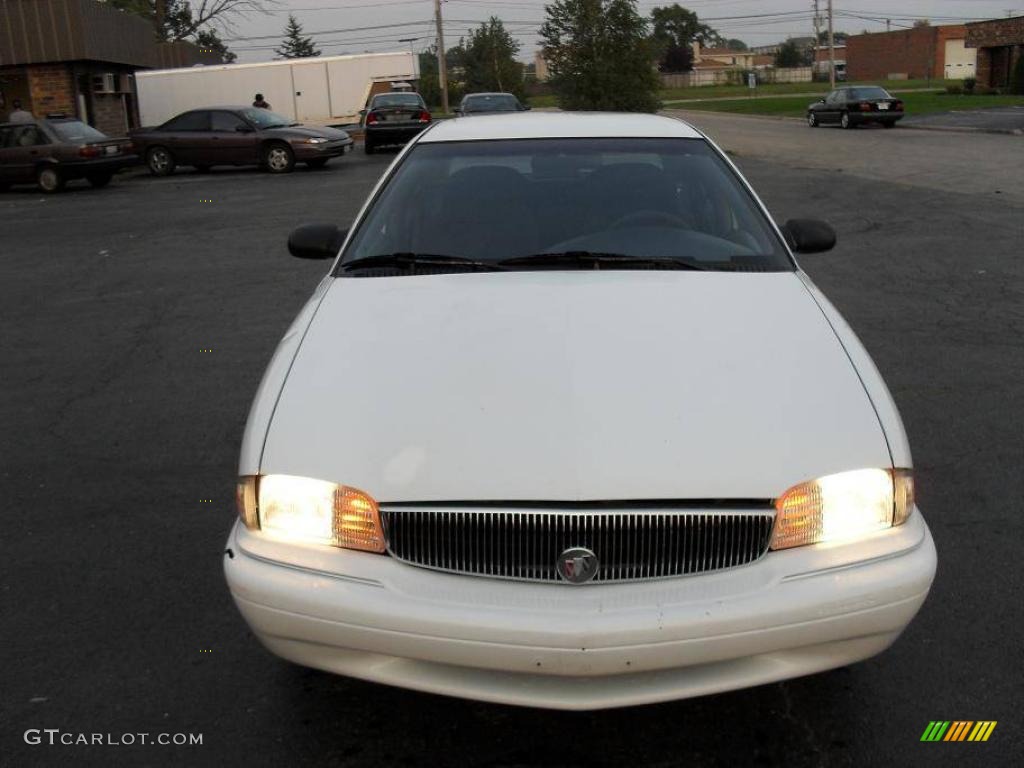 1997 Skylark Custom Sedan - Bright White / Graphite photo #1