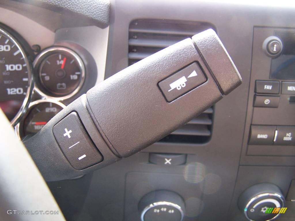 2009 Silverado 3500HD LT Regular Cab 4x4 - Victory Red / Ebony photo #25