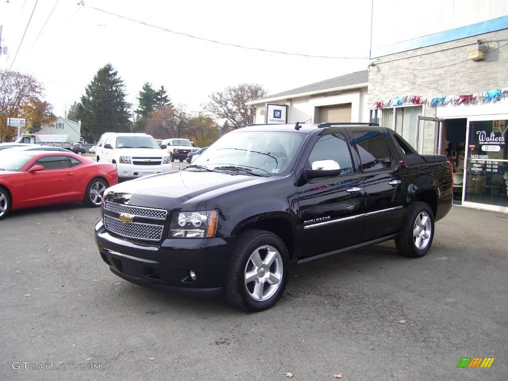 2009 Avalanche LTZ 4x4 - Black / Ebony photo #6