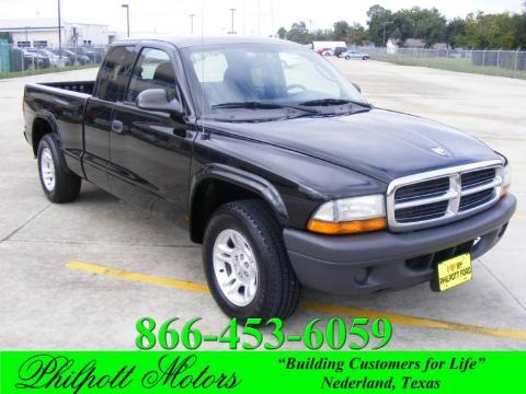 2004 Dodge Dakota SXT Club Cab Data, Info and Specs