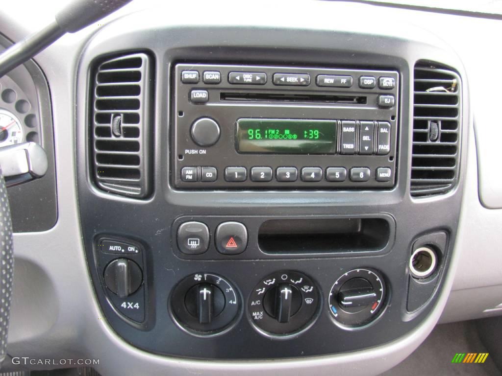 2001 Escape XLT V6 4WD - Black / Medium Graphite Grey photo #10