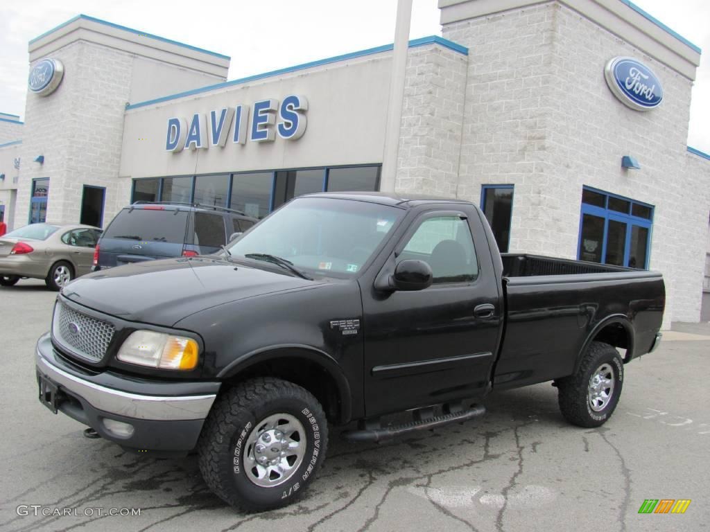 Black Ford F250 Super Duty