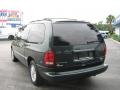 Shale Green Metallic - Town & Country LXi Photo No. 5